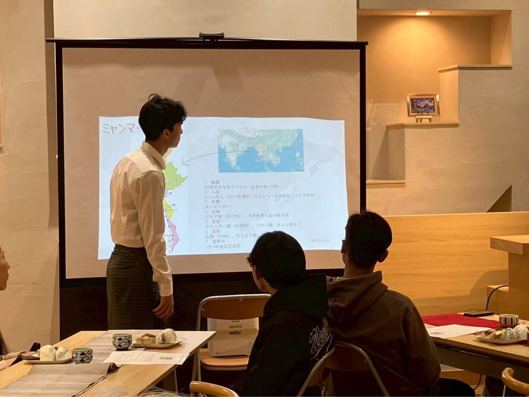 世界とつながるカフェ